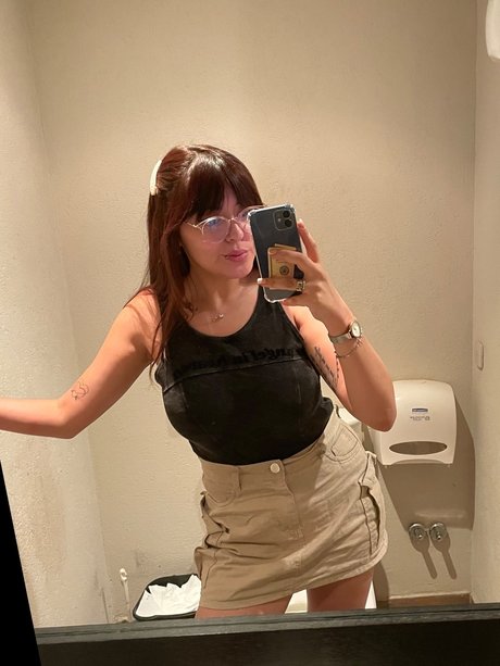 Pauli28 onlyfans model photos