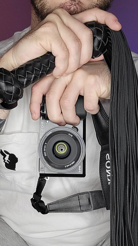 Oui Sir onlyfans naked