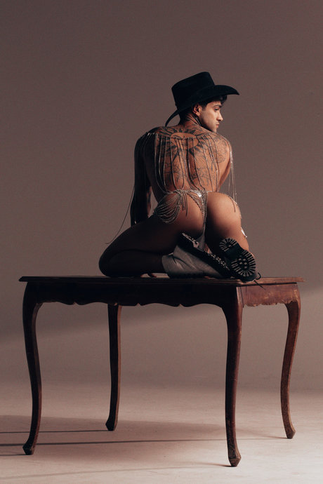 PARANOIAVIVA leaked onlyfans nudes