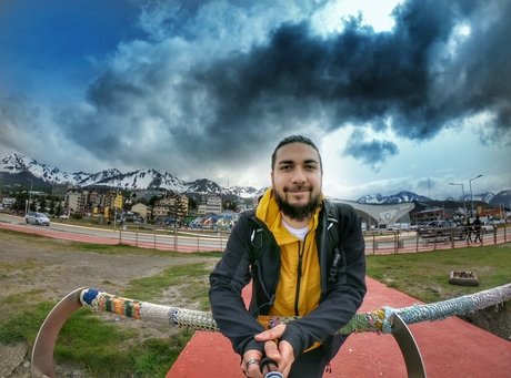 Omar Flores onlyfans for free