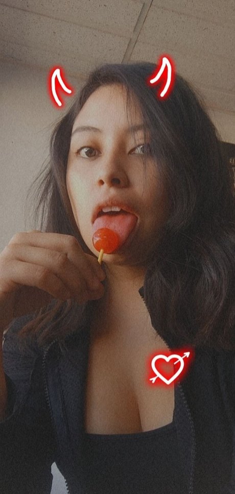 PoypoyKarly leaked onlyfans pics