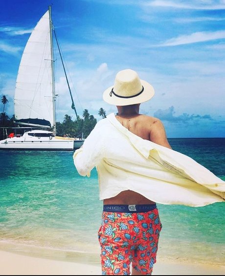 Julio Possos onlyfans.