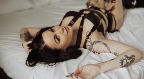 PoppyBanxx onlyfans leak nude