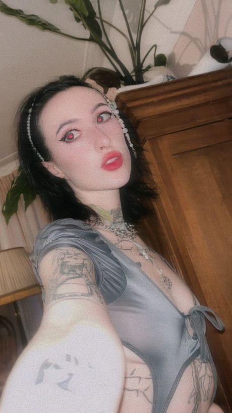 PollyPipilotti onlyfans boobs