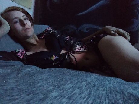 P nutbrittle doesart onlyfans lesk