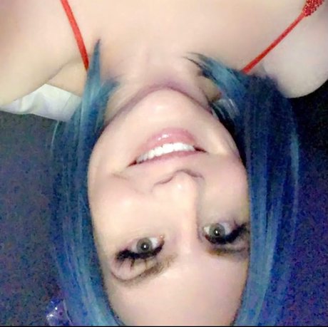 Pixie Love onlyfans leakes