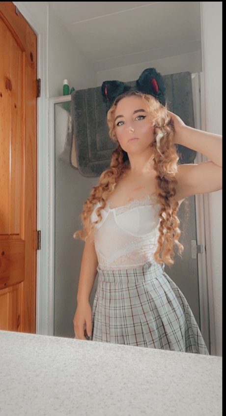 Sati nudes only fans