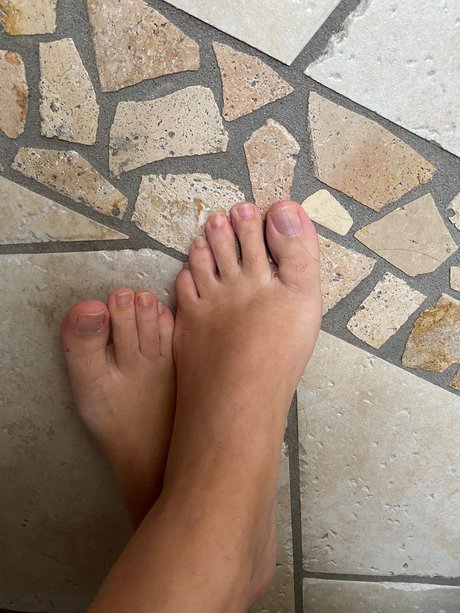 Piedi fatati leccabili xxx onlyfans