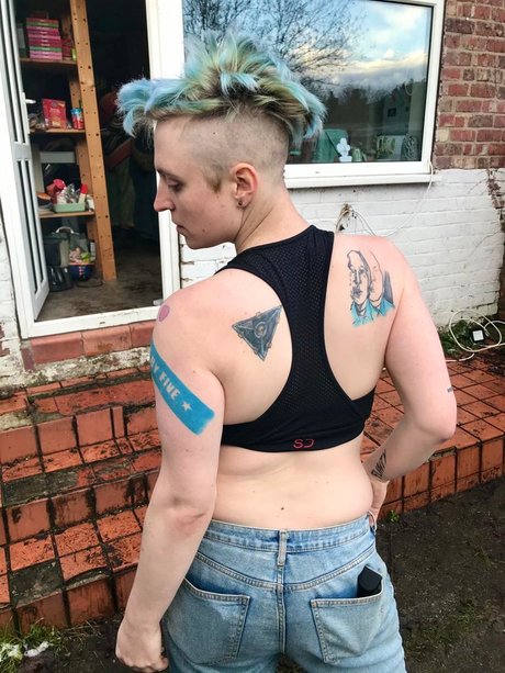 Rae Cosmos onlyfans sextape leak