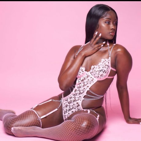 Queen piinnkk onlyfans leaked porn