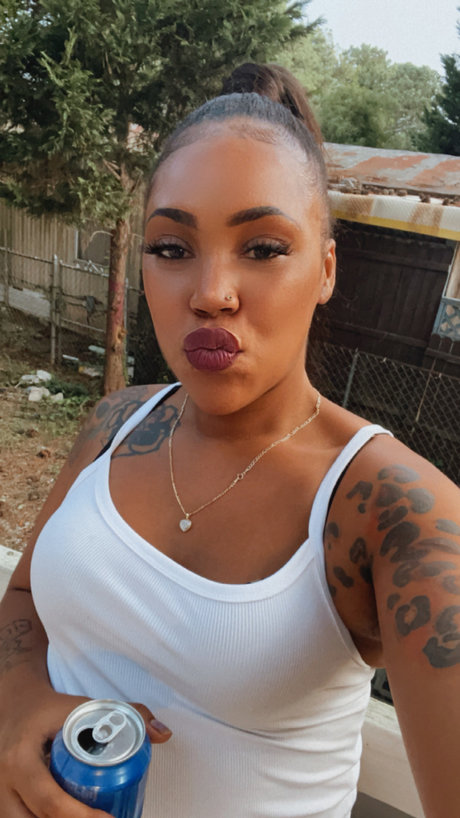 Ninire03_ onlyfans pics