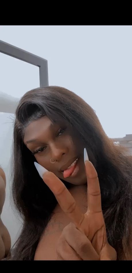 Ts Queen Kaay only fans sex