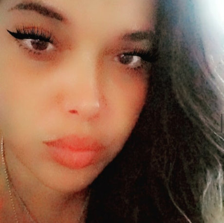 PutiStick69 dripping down her thighs_ leaked onlyfans nude