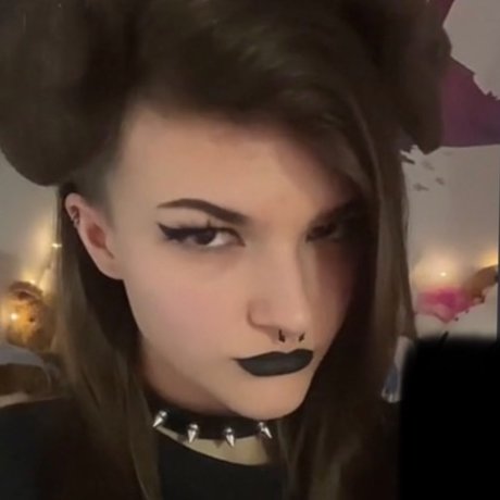 Evelyn Puppy_ sexy onlyfans