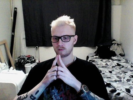 eme onlyfans nude leaked