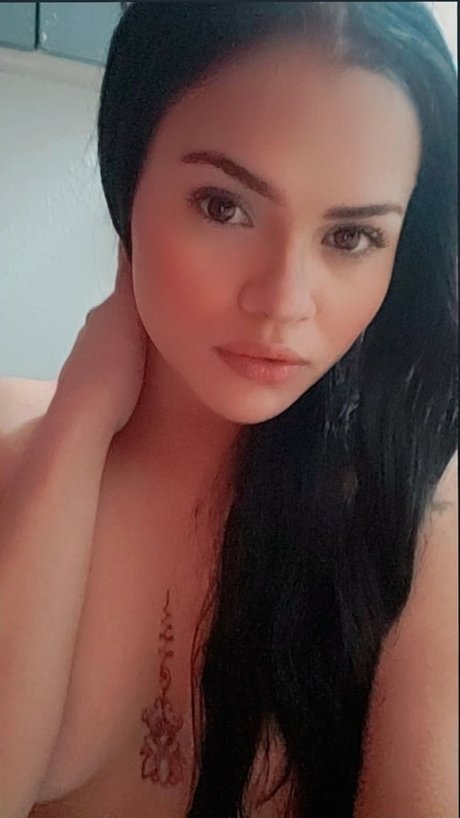 Claudia Flores only fans leak nude