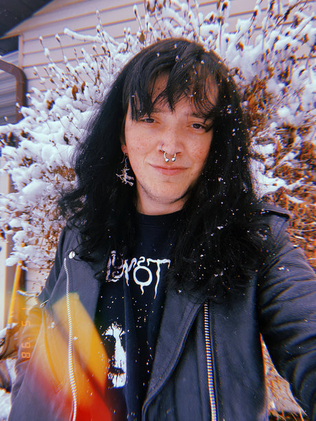 BuggySluggy naked on onlyfans