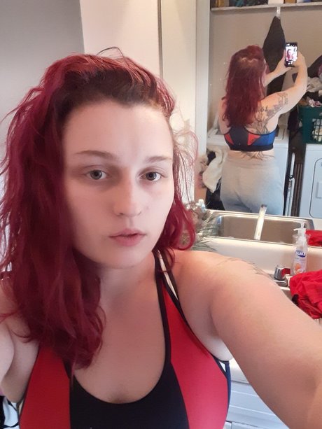 Riley nahhhifyoureo20 nude only fans leaks