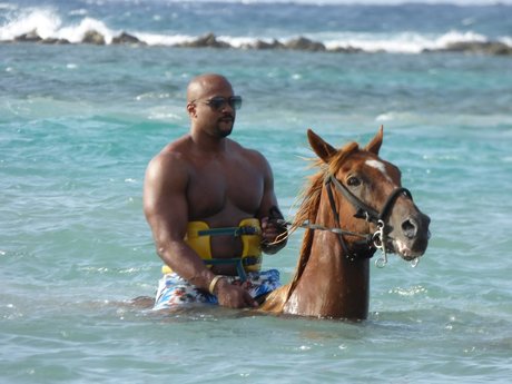 Riley Cox onlyfans leak