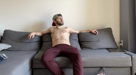 Riley Cole naked onlyfans leak