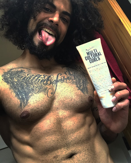 Rickey Bates sex onlyfans