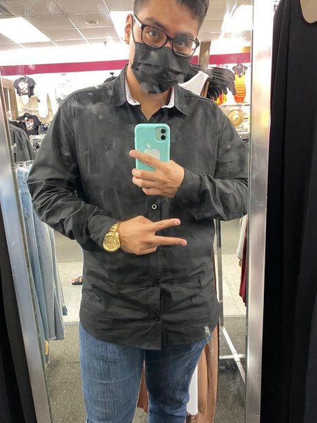 Richard Esthiven Tircio Bernab_ nudes onlyfans