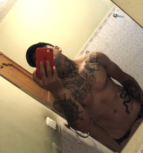 Renato Trujillo onlyfans model photo