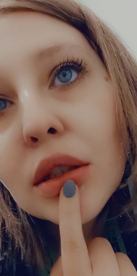 Red Delicious onlyfans leaked tits