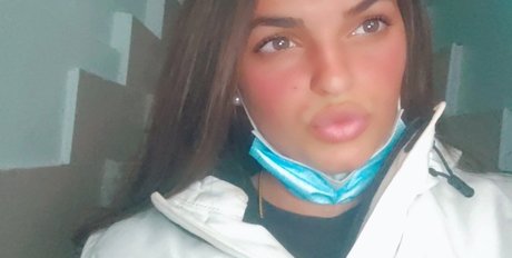 _R A X E T Q U E E N_ onlyfans strip