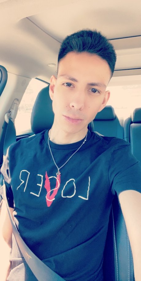 Bttm4top onlyfans topless