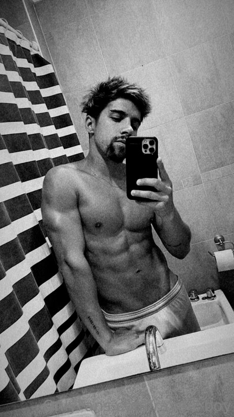 _R VEN_ nude on onlyfans