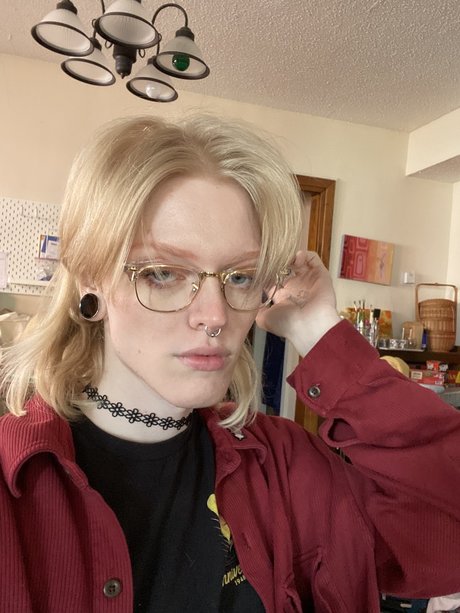 Olympia Bong onlyfans leaked