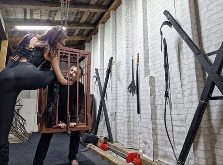 Mistress Marta free only fans