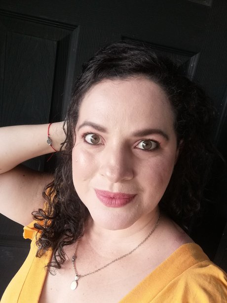 La amiga que todos quieren tener_ onlyfans leak xxx