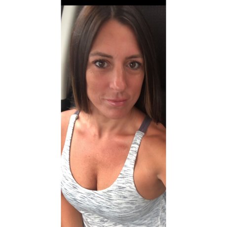 April Marie leaked onlyfans content