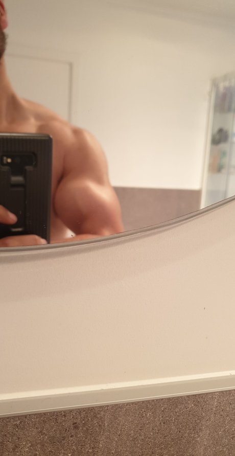 Maori Man onlyfans sexy