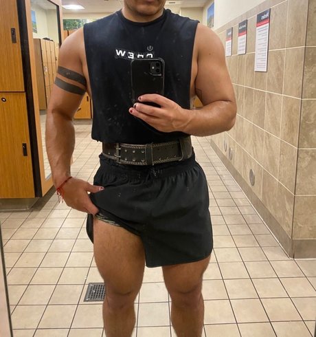 Roman Grey onlyfans boobs