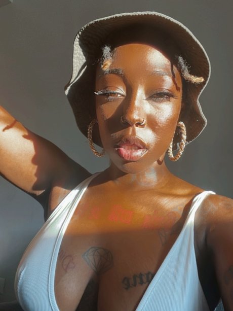 Robin Luv onlyfans naked pics