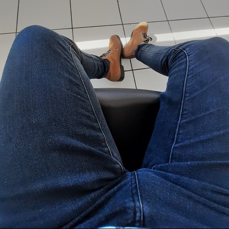 Un Chico Latino naked on onlyfans