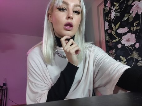 Marrruuu 1 only fans photos