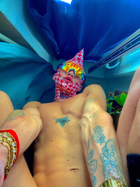 MarkusFox onlyfans tits