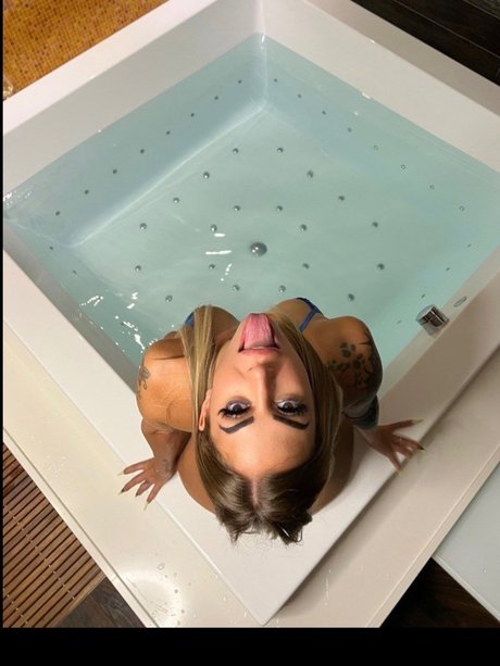 Marika Milani only fans leaks