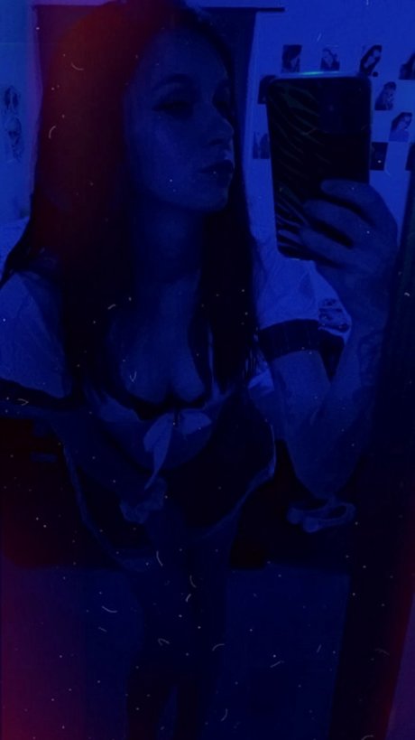 BabyGirl Chelly onlyfans leaka