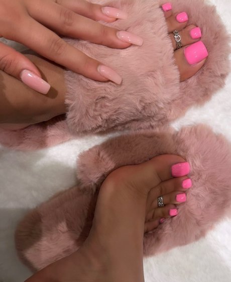 Your FAVORITE Asian FEET xx_ onlyfans keak