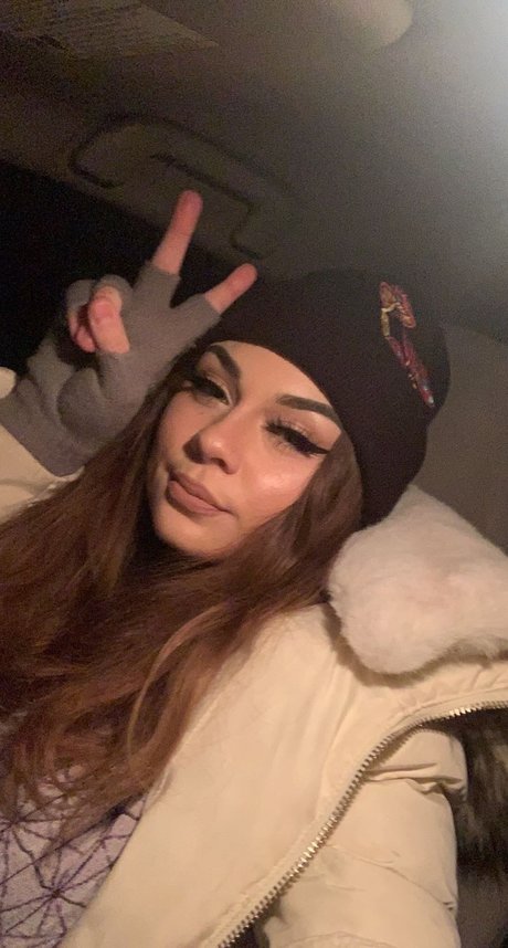 Everline Veverian onlyfans nude leaked