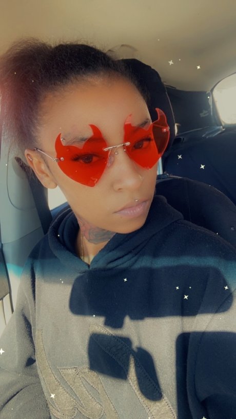 Angie Love onlyfans leak ass