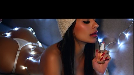 Mau White onlyfans boobs