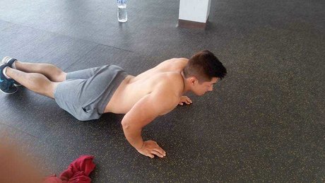 valentino balvin onlyfans strip