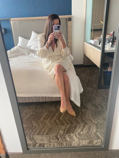 Bailey Gray strip onlyfans