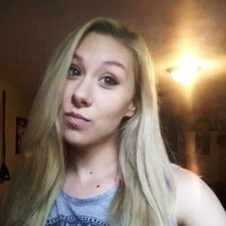 Ellie Bellie onlyfans nudes leak